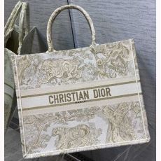 Dior Shopping Bags